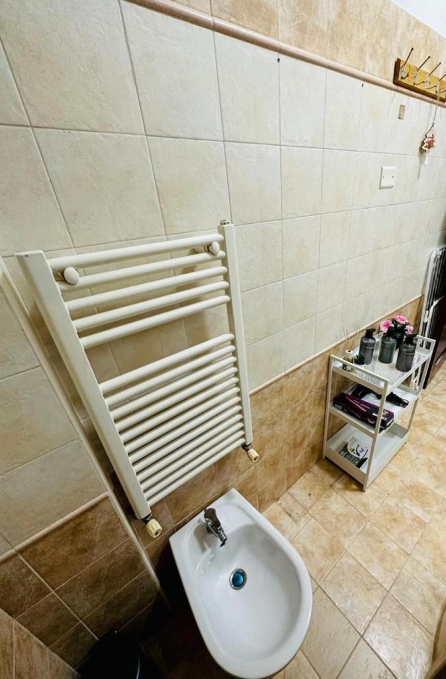 Apartment D&f Rom